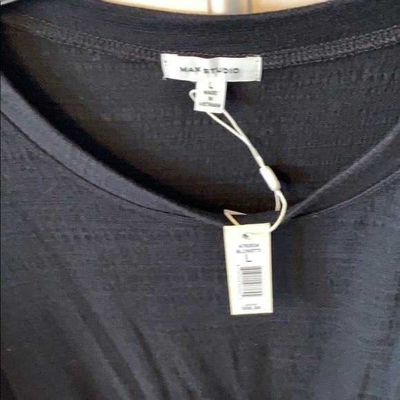 🆕Max Studio Blouse - Picture 2 of 7